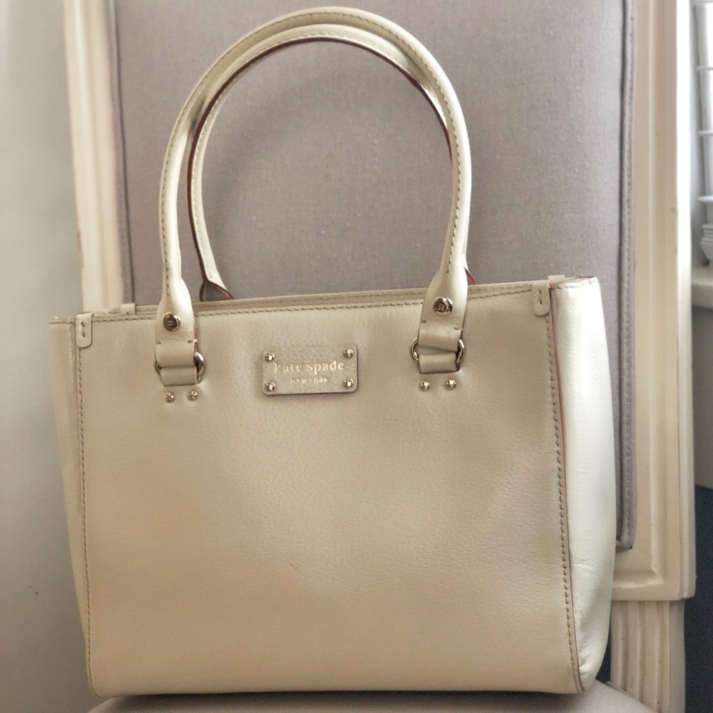 Cream Kate Spade Shoulder bag